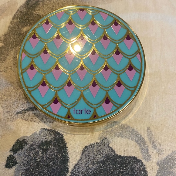 The perfect neutral shimmer palette - Picture 3 of 4